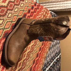 Brand new Justin’s ladies waterproof boots. Sz 8.